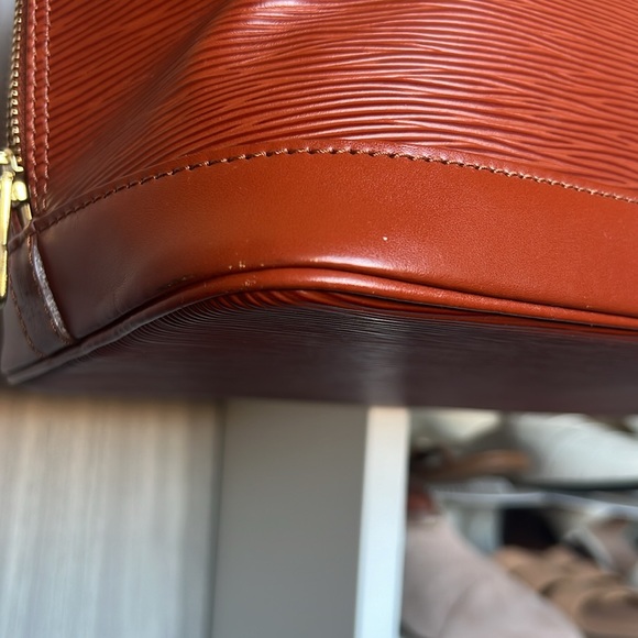 Vintage Authentic Louis Vuitton epi alma PM Kenyan brown - Edited no Strap - Picture 6 of 12